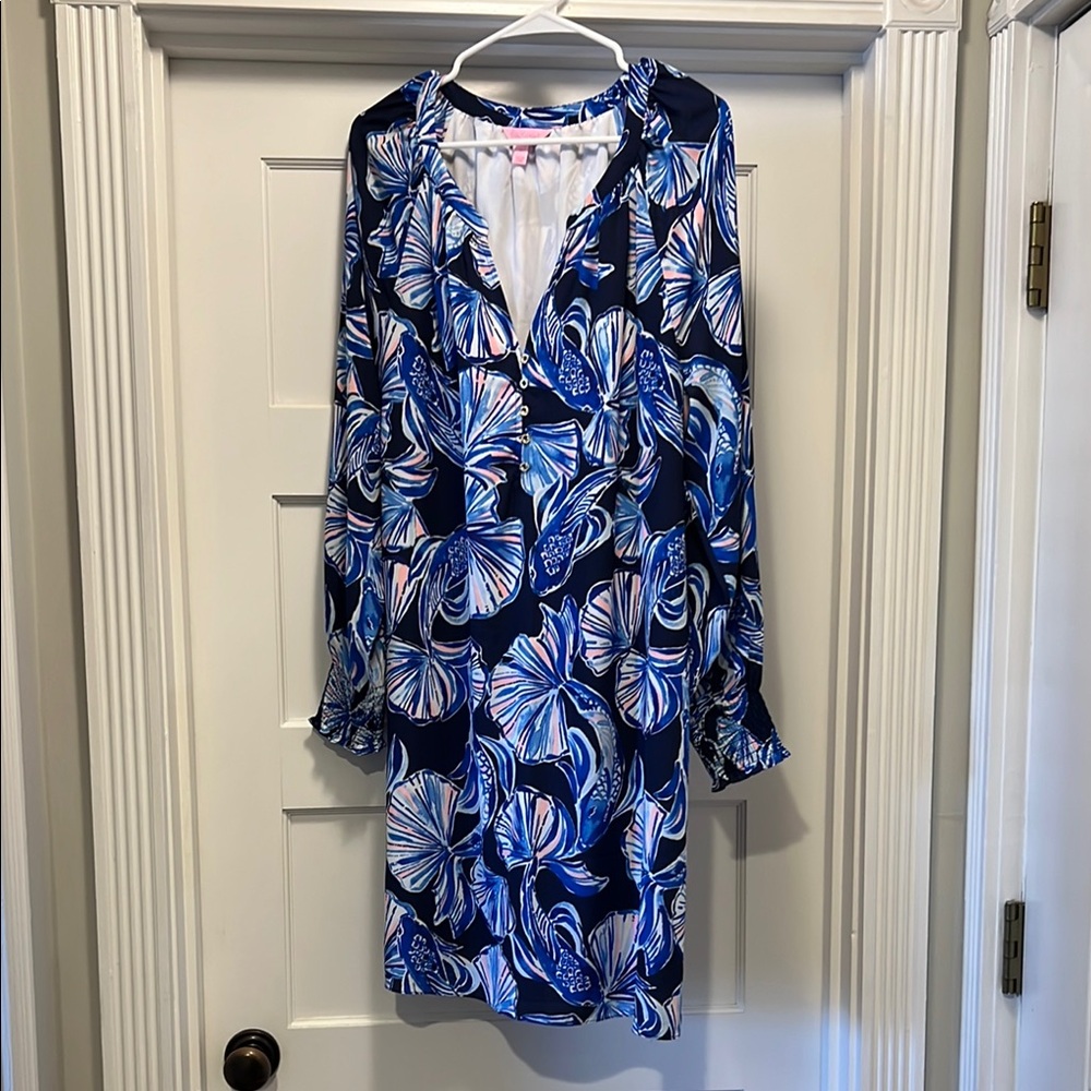 Lilly Pulitzer Navy and Blue Leaf Print Blouse